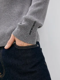 Светри та кардигани Calvin Klein Jeans модель J30J318815_P2D Фото