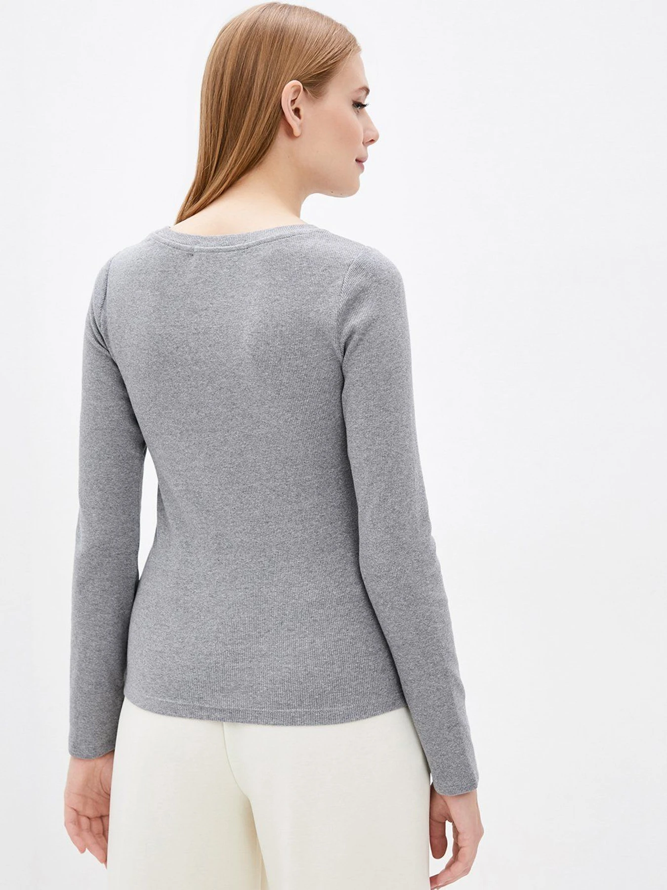 Футболки и поло Calvin Klein Jeans модель J20J216781_P3E Футболки и поло Calvin Klein Jeans модель J20J216781_P3E Фото