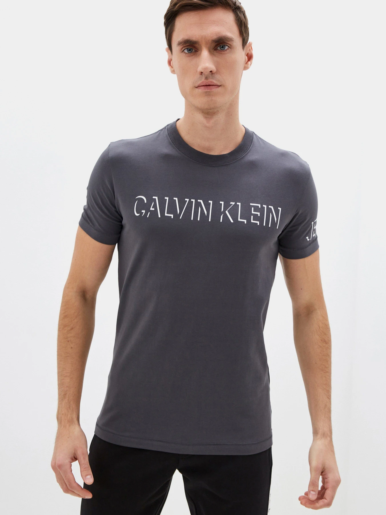 Футболки и поло Calvin Klein Jeans модель J30J318735_PCK Футболки и поло Calvin Klein Jeans модель J30J318735_PCK Фото