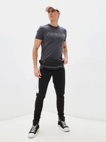 Футболки и поло Calvin Klein Jeans модель J30J318735_PCK Фото