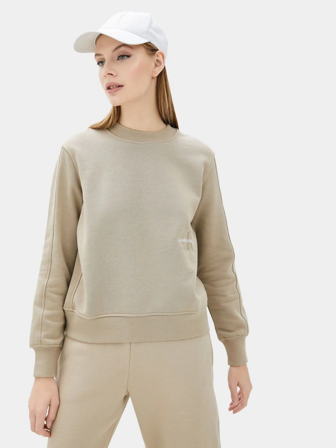 Худи и свитшоты Calvin Klein Jeans модель J20J216235_PBF Худи и свитшоты Calvin Klein Jeans модель J20J216235_PBF Фото