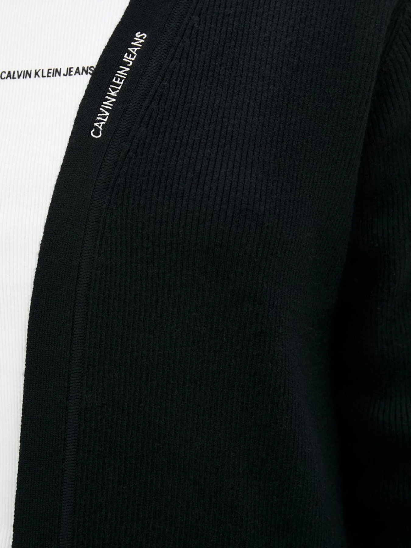 Свитры и кардиганы Calvin Klein Jeans модель J20J216600_BEH Свитры и кардиганы Calvin Klein Jeans модель J20J216600_BEH Фото