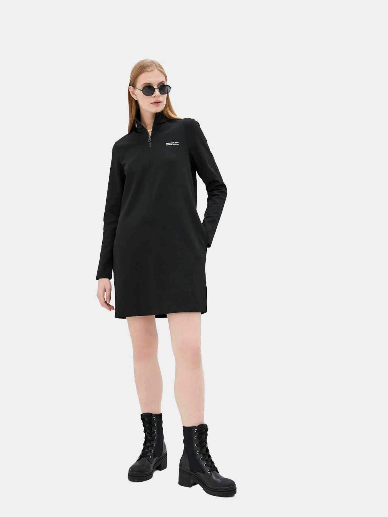 Платья Calvin Klein Jeans модель J20J216742_BEH Платья Calvin Klein Jeans модель J20J216742_BEH Фото