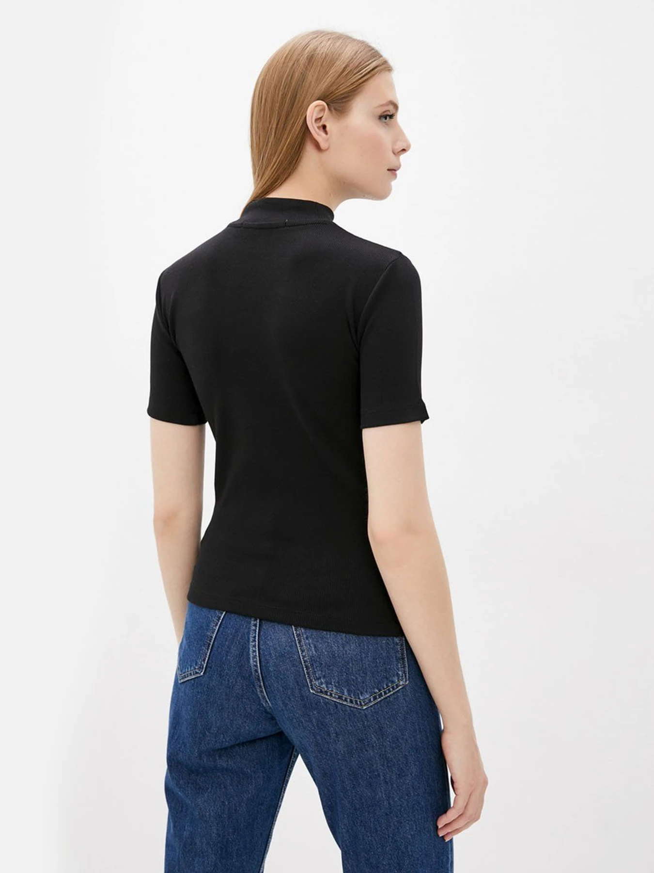Футболки і поло Calvin Klein Jeans модель J20J216782_BEH Футболки і поло Calvin Klein Jeans модель J20J216782_BEH Фото