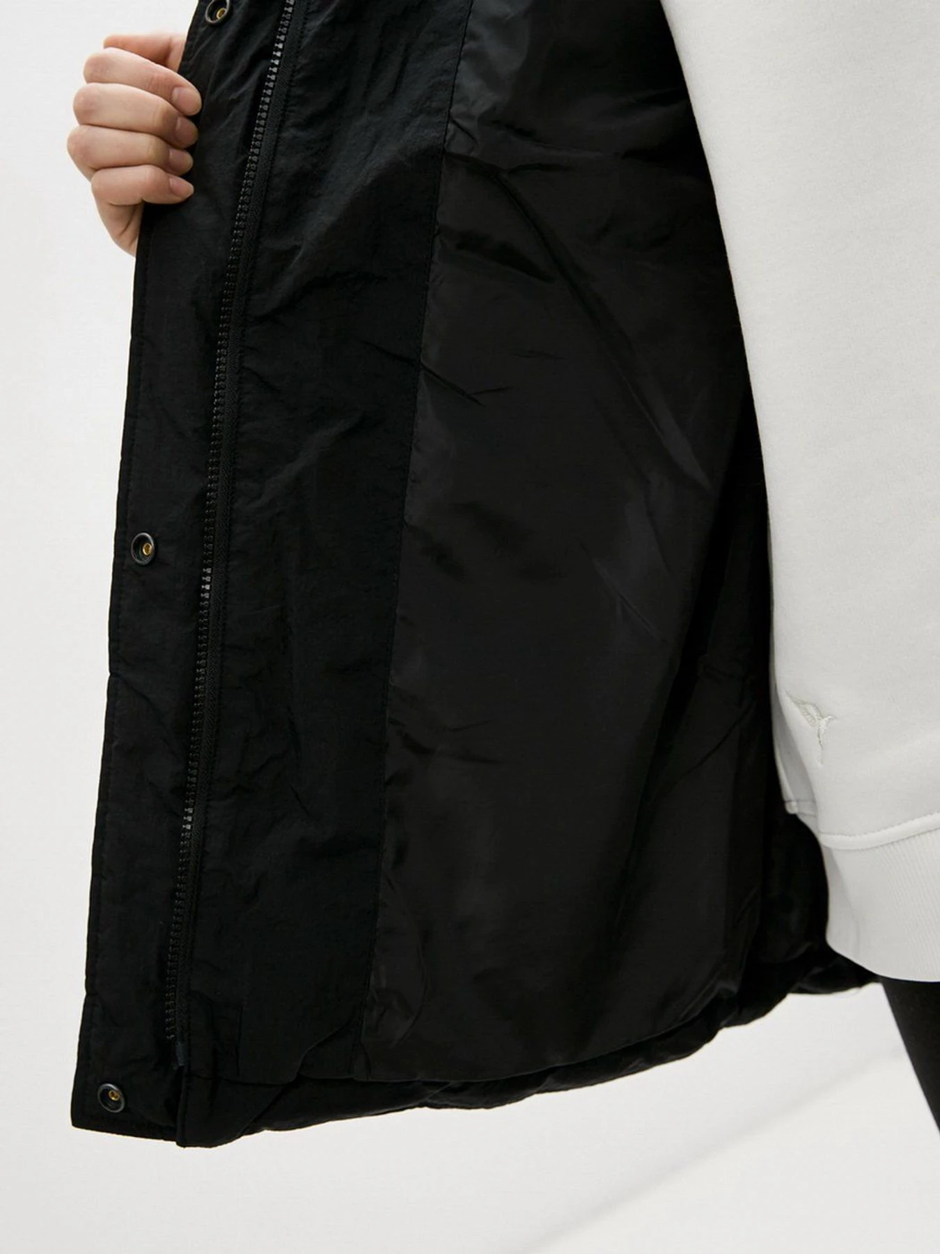 Куртки и дубленки Calvin Klein Jeans модель J20J216823_BEH Куртки и дубленки Calvin Klein Jeans модель J20J216823_BEH Фото