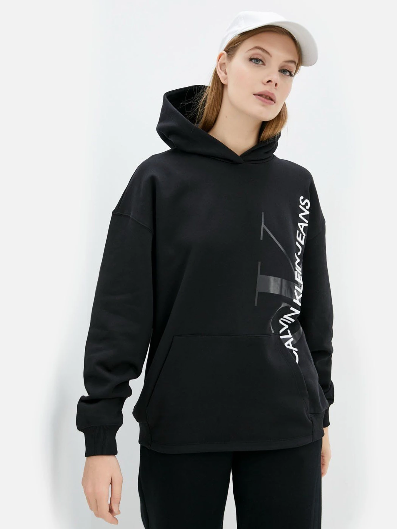 Худі та світшоти Calvin Klein Jeans модель J20J216929_BEH Худі та світшоти Calvin Klein Jeans модель J20J216929_BEH Фото