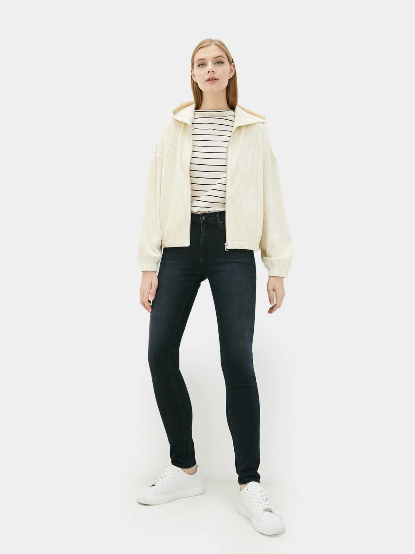 Куртки и дубленки Calvin Klein Jeans модель J20J216960_ACJ Куртки и дубленки Calvin Klein Jeans модель J20J216960_ACJ Фото