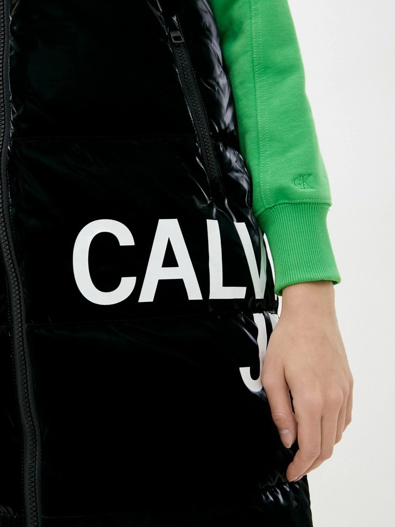 Жилети Calvin Klein Jeans модель J20J217282_BEH Жилети Calvin Klein Jeans модель J20J217282_BEH Фото