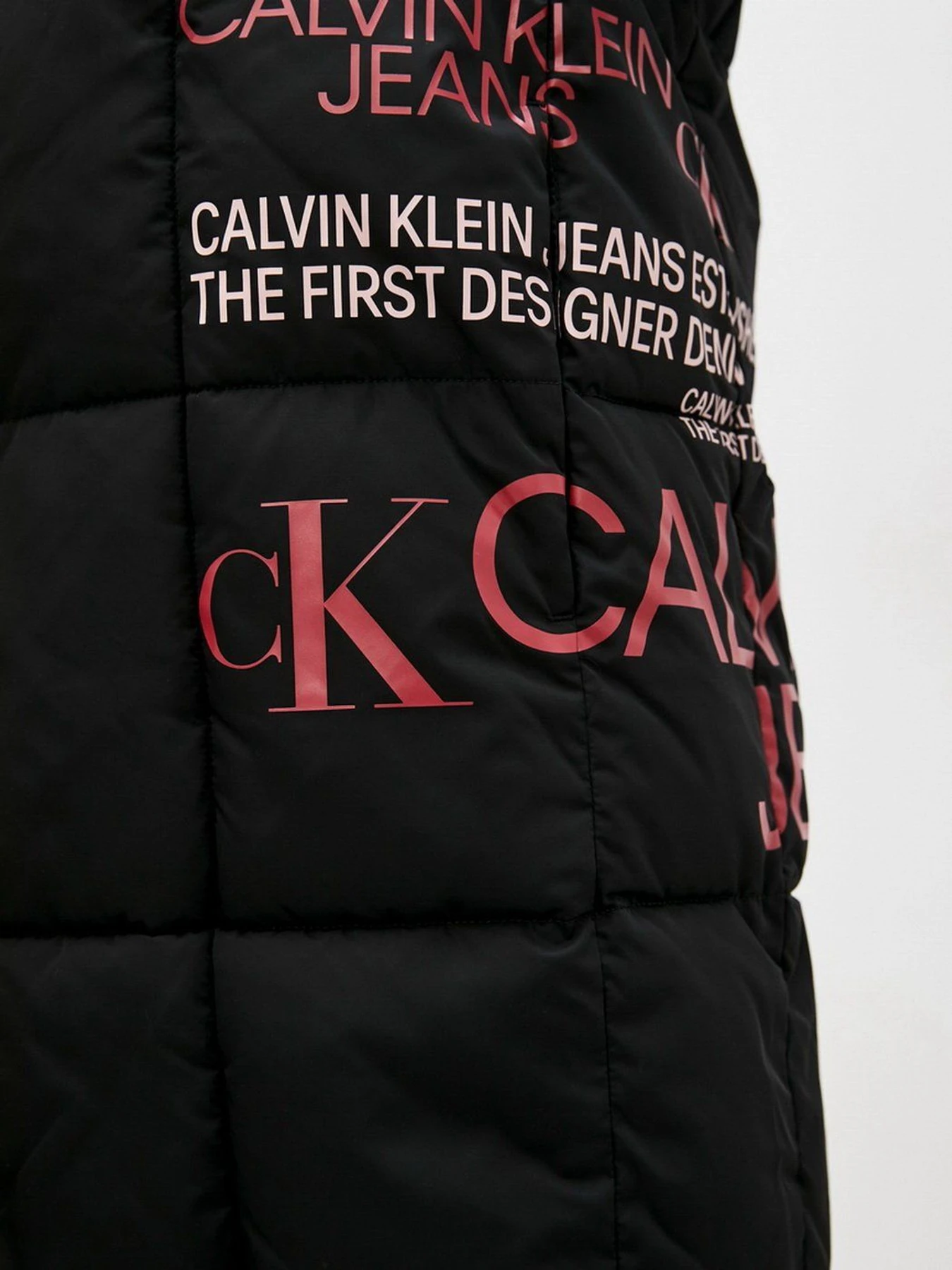 Куртки и дубленки Calvin Klein Jeans модель J20J217561_BEH Куртки и дубленки Calvin Klein Jeans модель J20J217561_BEH Фото