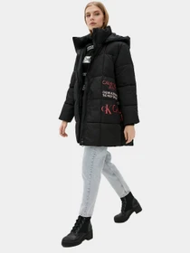 Куртки и дубленки Calvin Klein Jeans модель J20J217561_BEH Фото