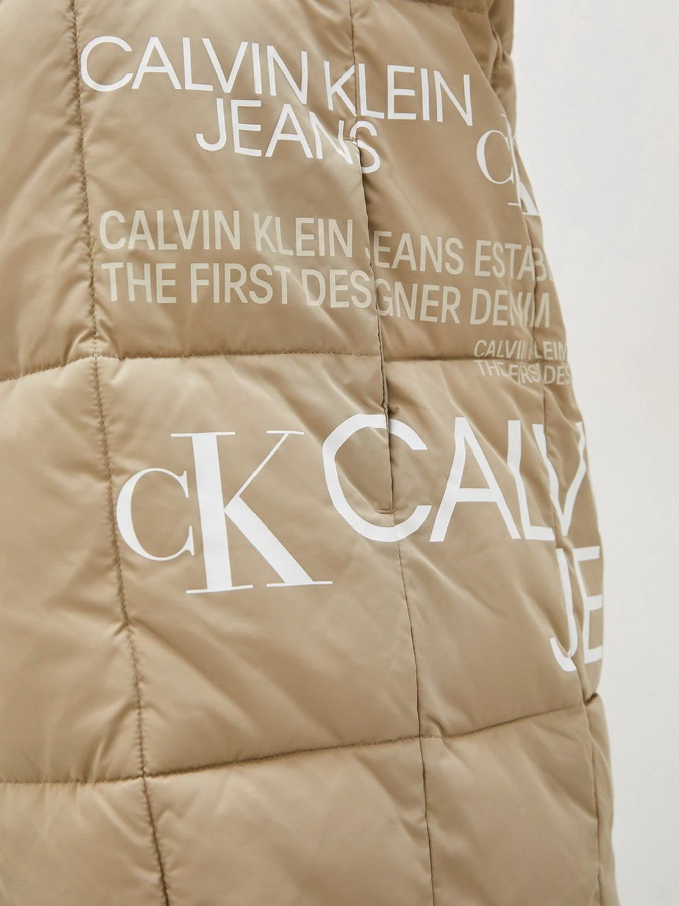 Куртки и дубленки Calvin Klein Jeans модель J20J217561_PBF Куртки и дубленки Calvin Klein Jeans модель J20J217561_PBF Фото