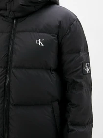 Куртки и дубленки Calvin Klein Jeans модель J30J318412_BEH Фото