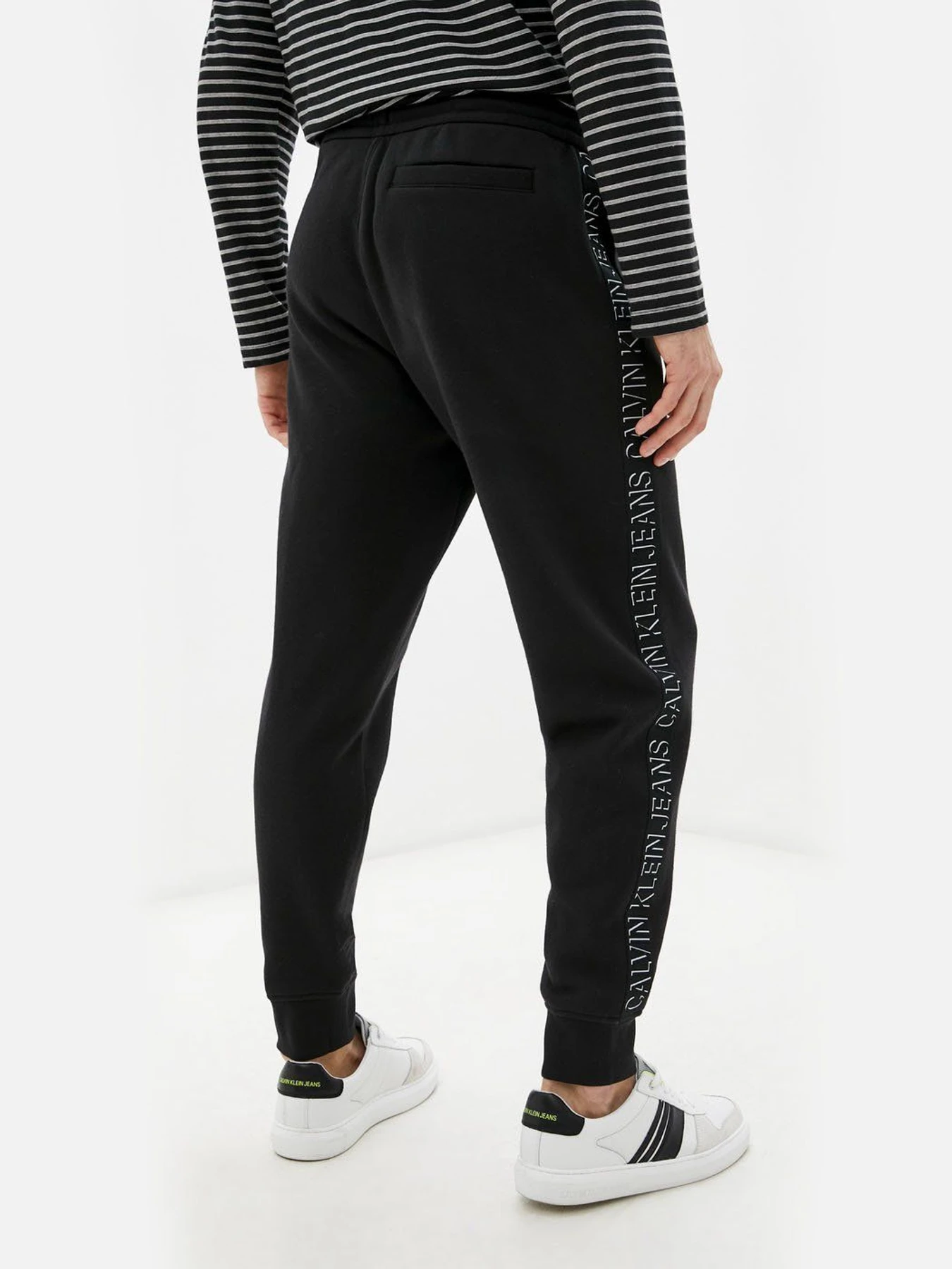 Брюки Calvin Klein Jeans модель J30J318595_BEH Брюки Calvin Klein Jeans модель J30J318595_BEH Фото