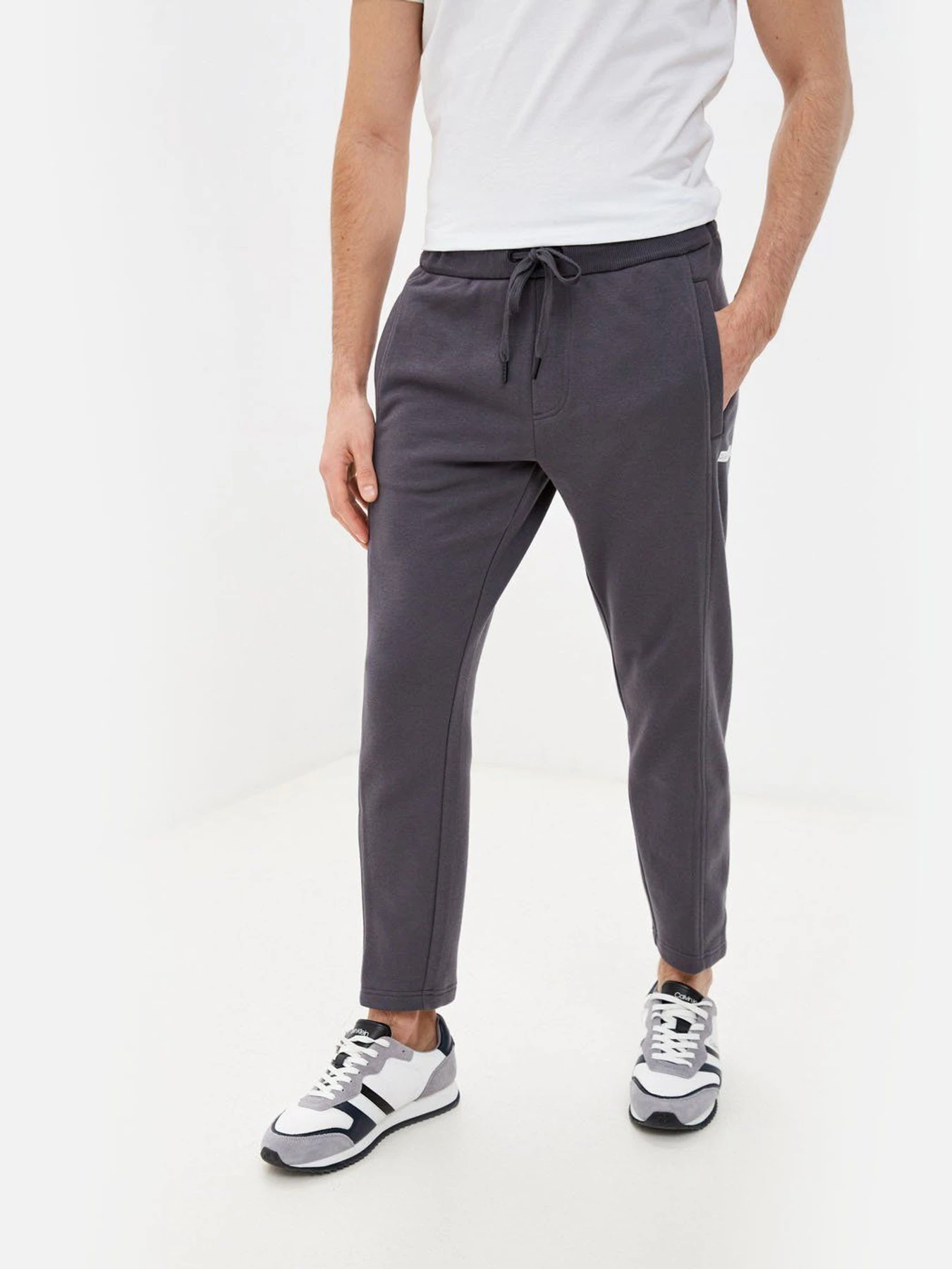 Брюки Calvin Klein Jeans модель J30J318599_PCK Брюки Calvin Klein Jeans модель J30J318599_PCK Фото