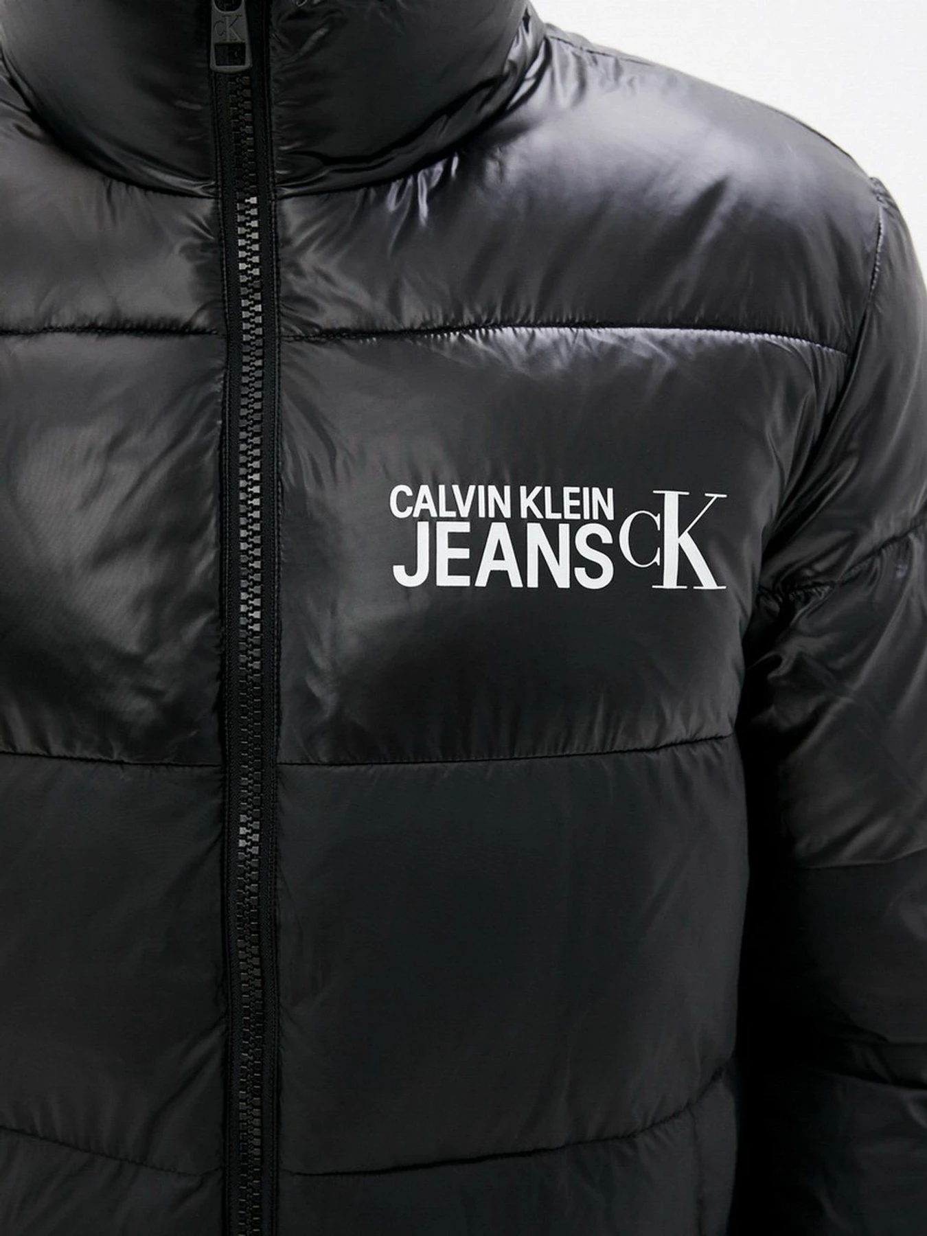 Куртки и дубленки Calvin Klein Jeans модель J30J318683_BEH Куртки и дубленки Calvin Klein Jeans модель J30J318683_BEH Фото