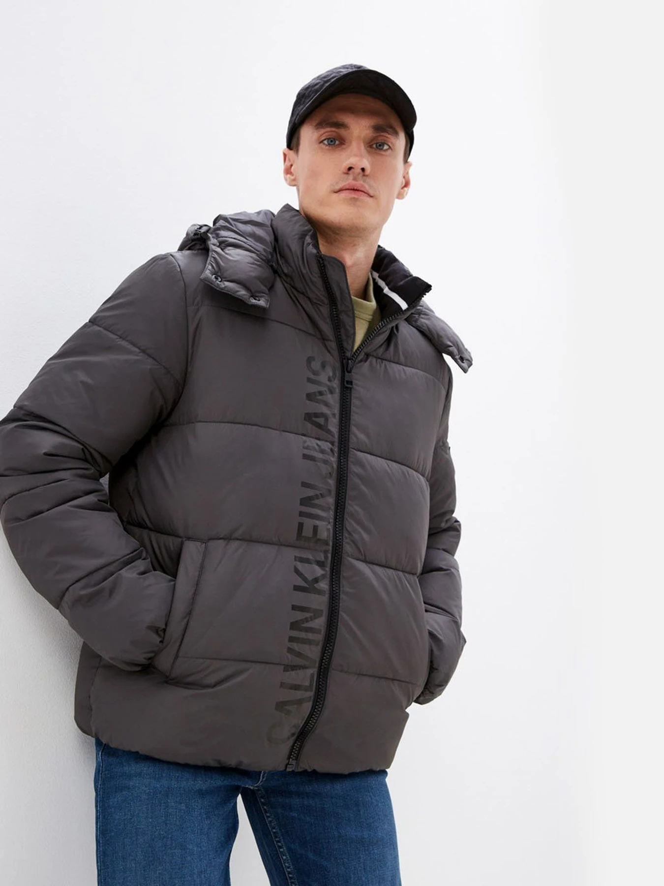 Куртки и дубленки Calvin Klein Jeans модель J30J319057_PCK Куртки и дубленки Calvin Klein Jeans модель J30J319057_PCK Фото