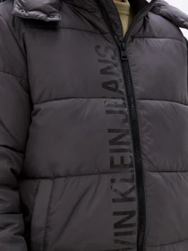 Куртки и дубленки Calvin Klein Jeans модель J30J319057_PCK Фото