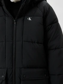 Куртки и дубленки Calvin Klein Jeans модель J20J217559_BEH Фото