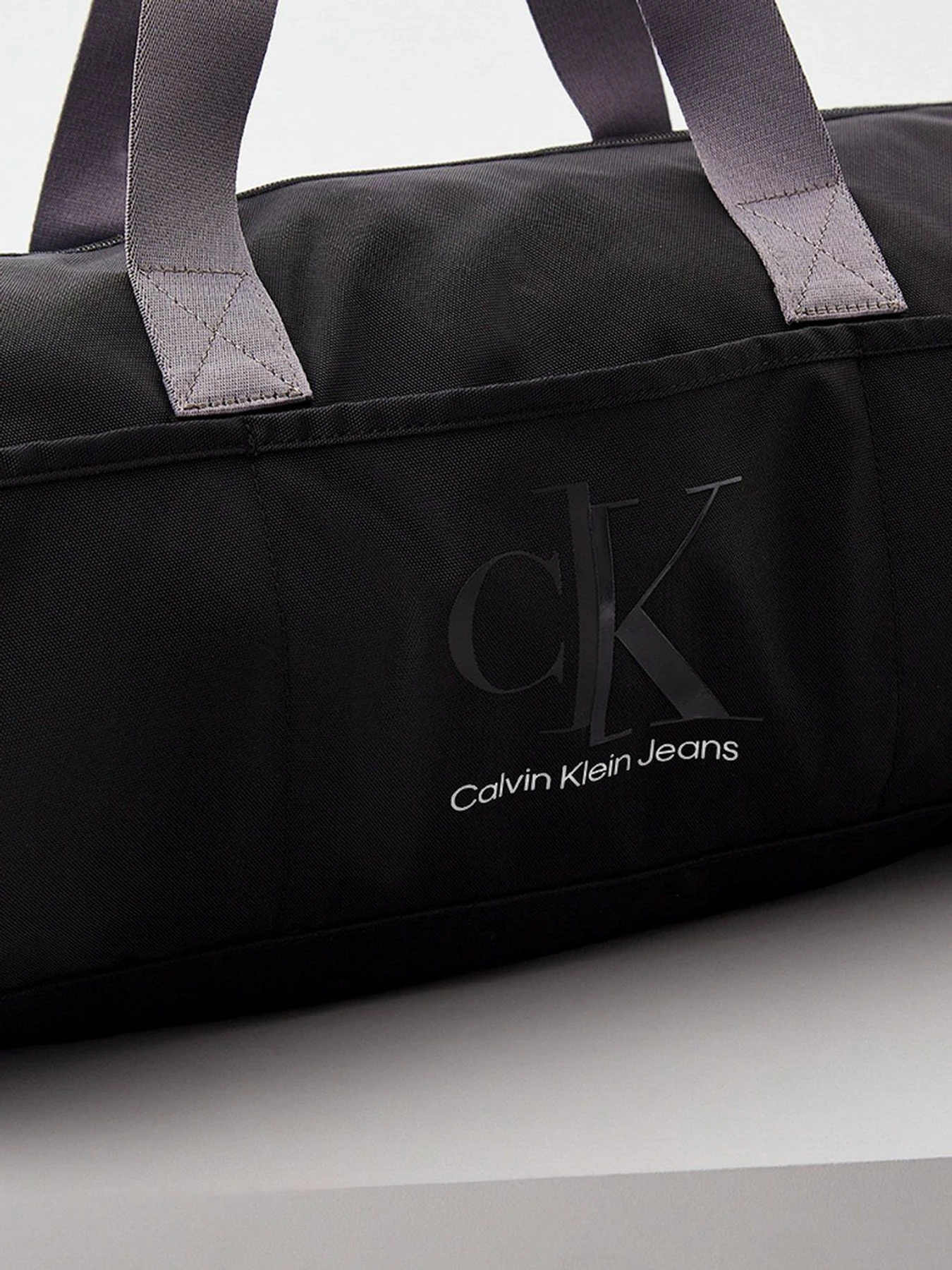 Сумки Calvin Klein Jeans модель K50K508182_BDS Сумки Calvin Klein Jeans модель K50K508182_BDS Фото