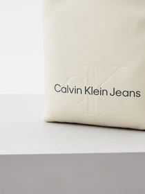 Сумки Calvin Klein Jeans Monogram Soft Flatpack S модель K50K508202_YAS Фото