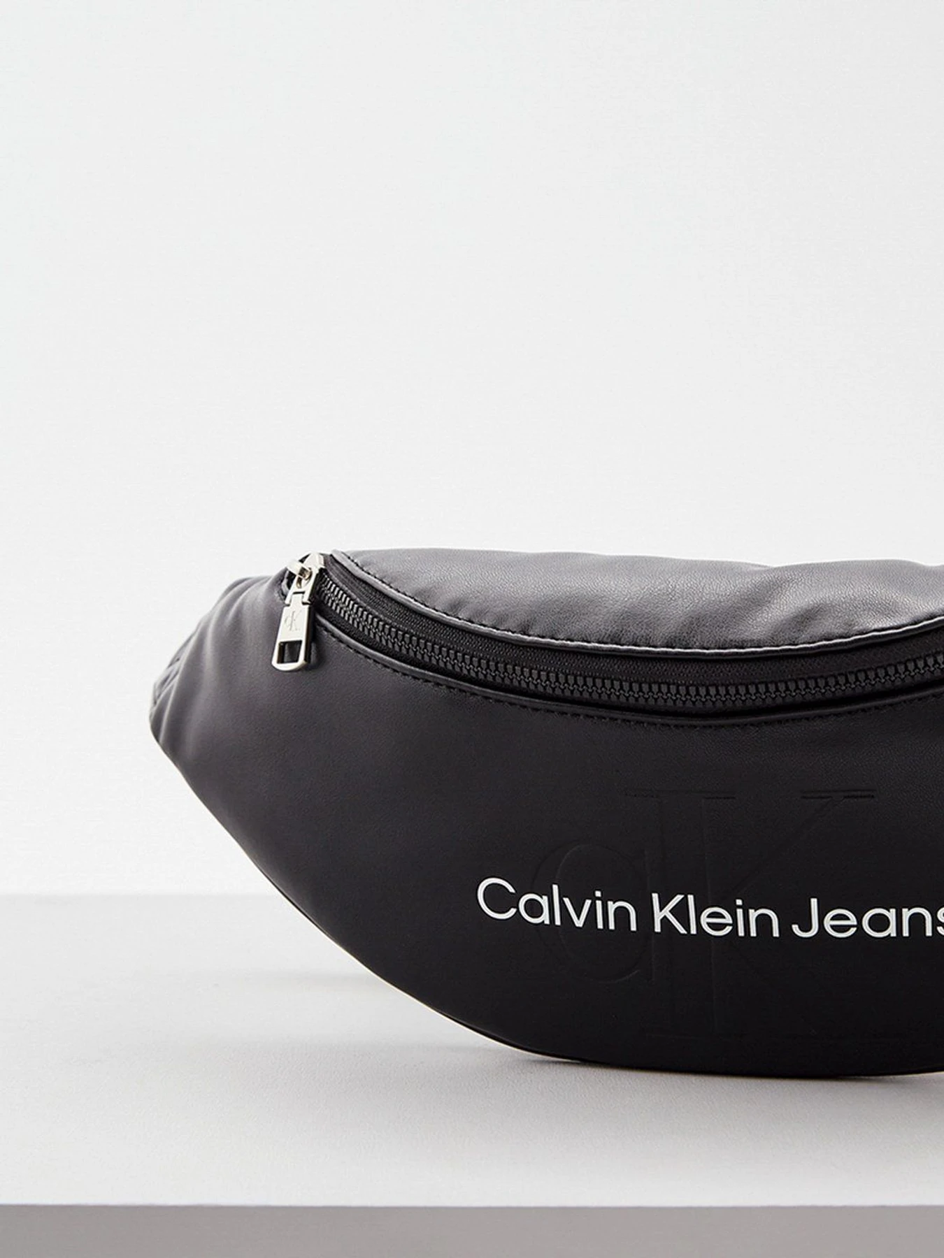 Сумки Calvin Klein Jeans модель K50K508203_BDS Фото