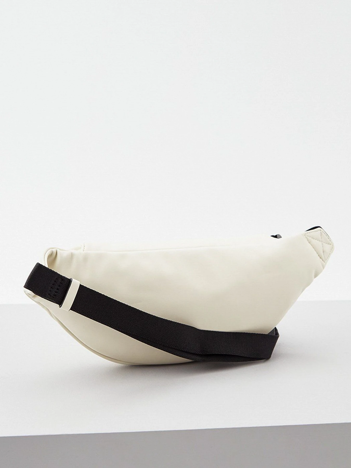 Сумки Calvin Klein Jeans модель K50K508203_YAS Фото