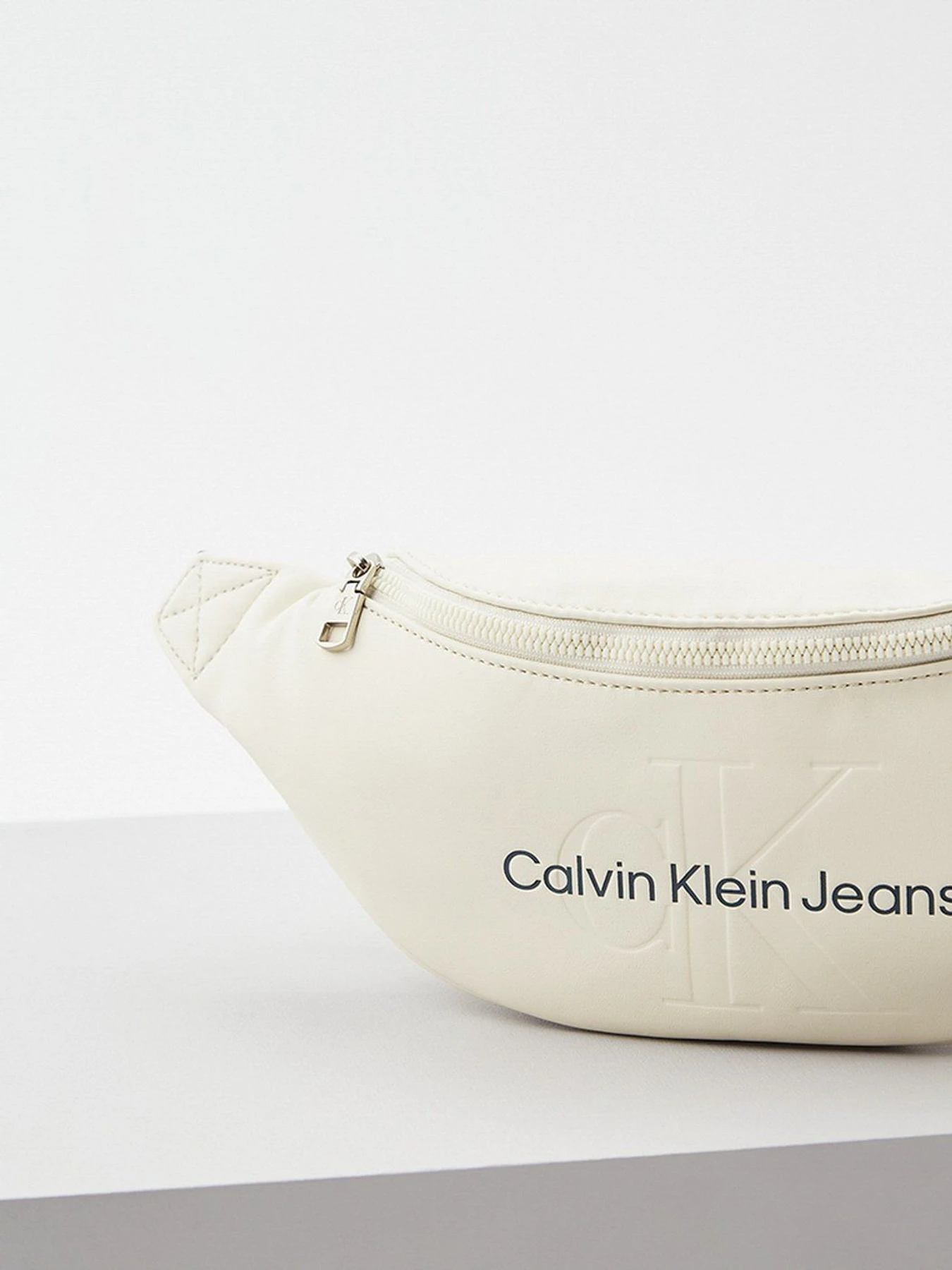 Сумки Calvin Klein Jeans модель K50K508203_YAS Фото