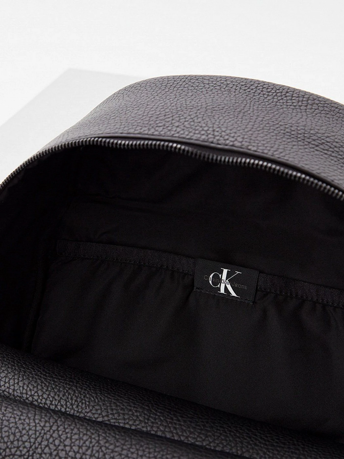 Рюкзаки Calvin Klein Jeans модель K50K508205_BDS Фото