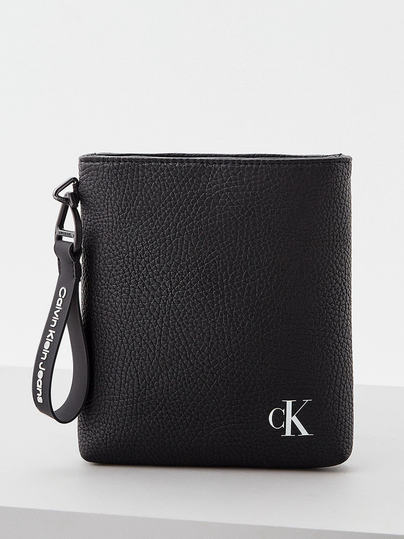 Сумки Calvin Klein Jeans модель K50K508207_BDS Фото