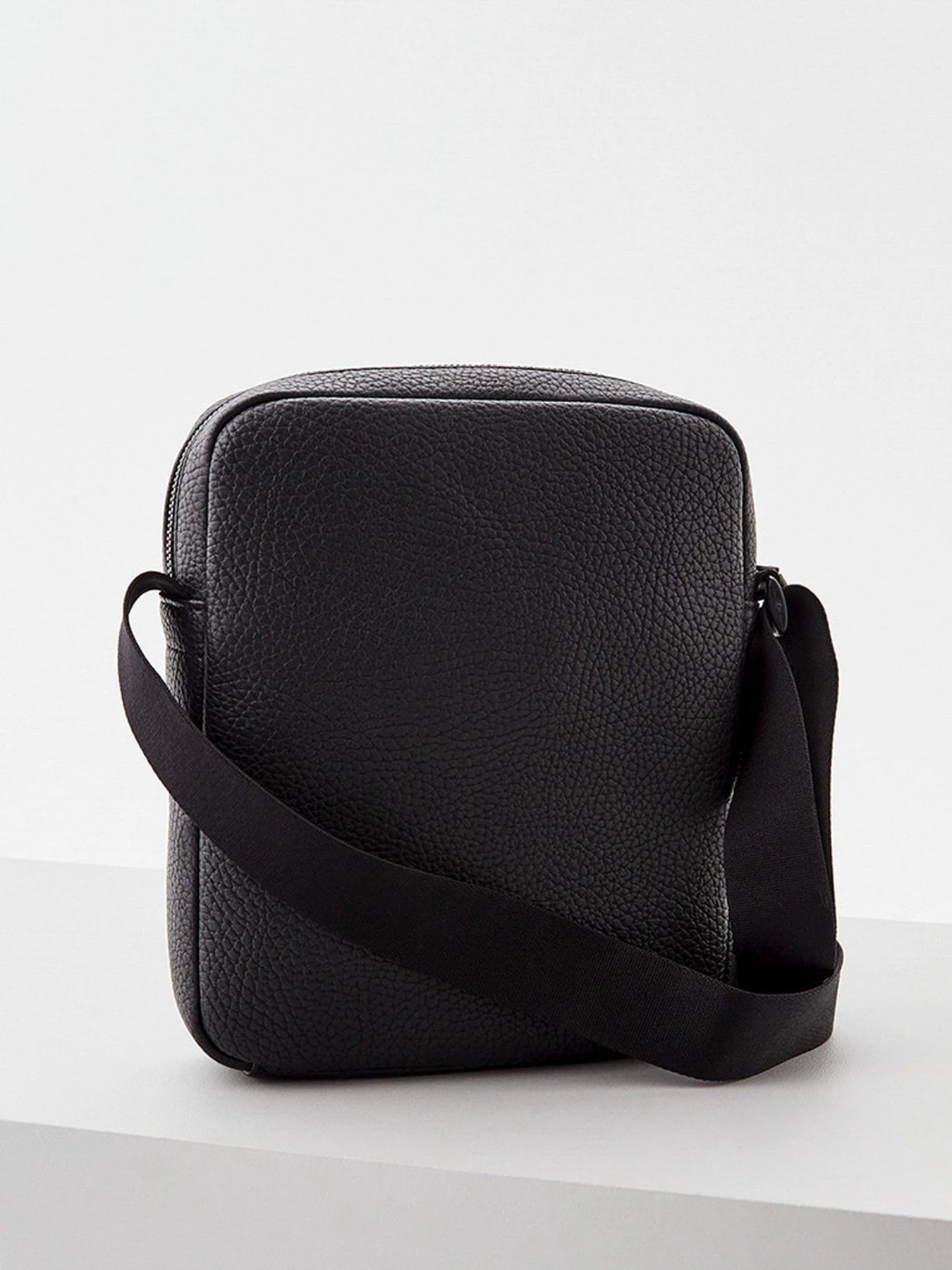 Сумки Calvin Klein Jeans модель K50K508208_BDS Фото