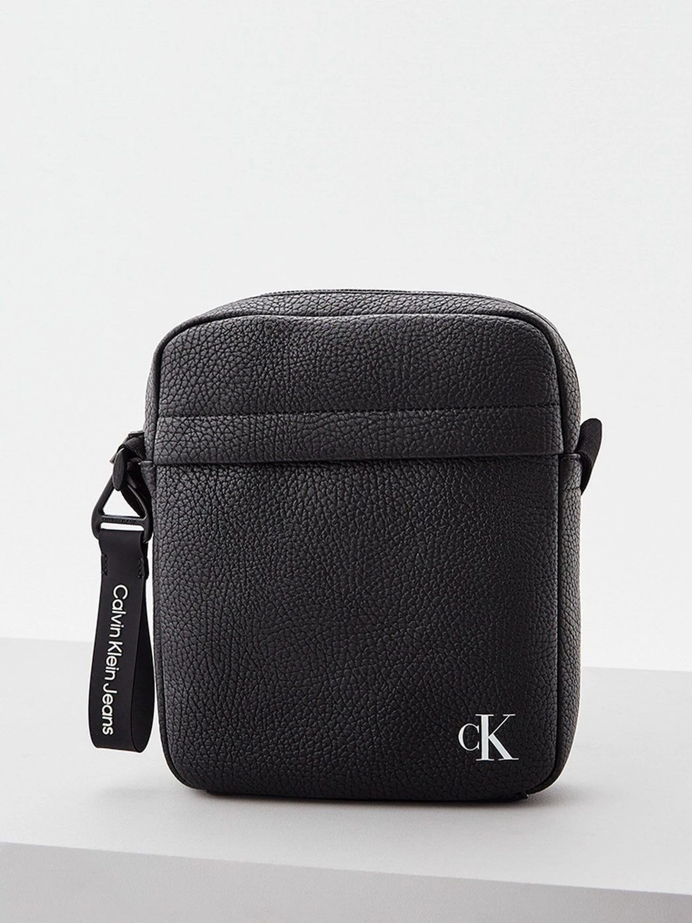 Сумки Calvin Klein Jeans модель K50K508208_BDS Фото