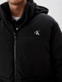 Куртки и дубленки Calvin Klein Jeans модель J30J319589_BEH Фото