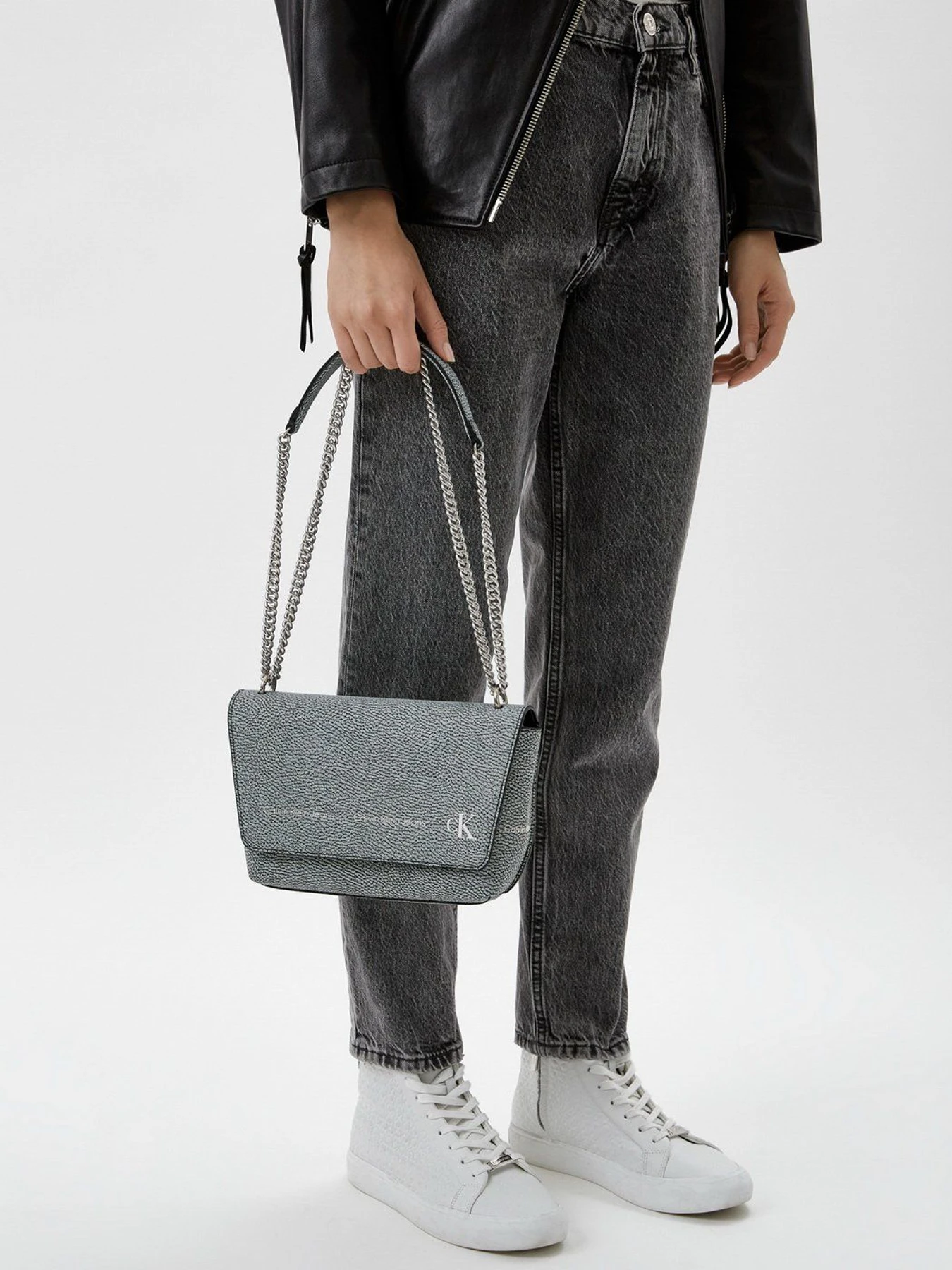Сумки Calvin Klein Jeans модель K60K608937_00Y Фото