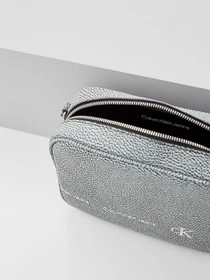 Сумки Calvin Klein Jeans модель K60K608939_00Y Фото