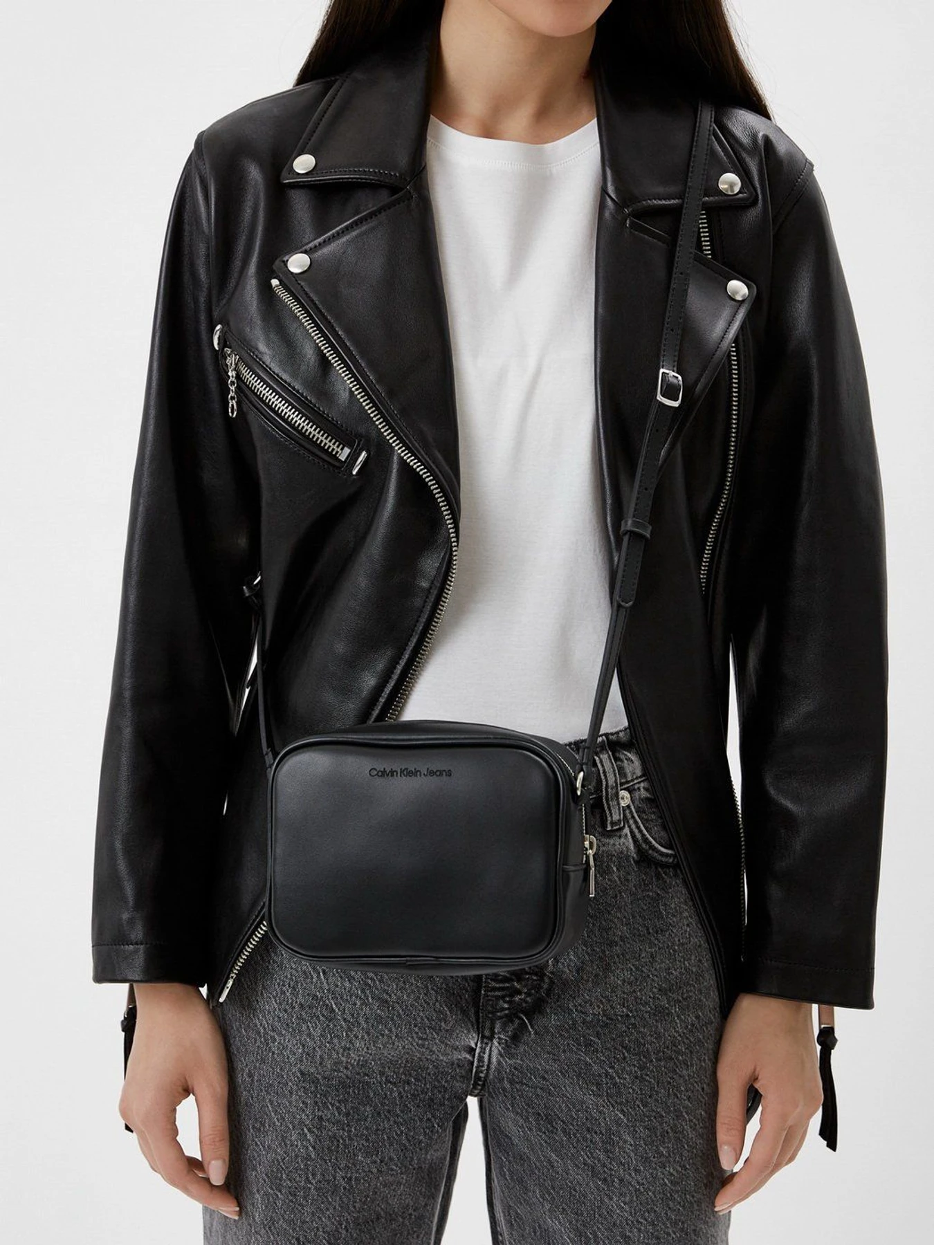 Сумки Calvin Klein Jeans модель K60K608941_01A Сумки Calvin Klein Jeans модель K60K608941_01A Фото