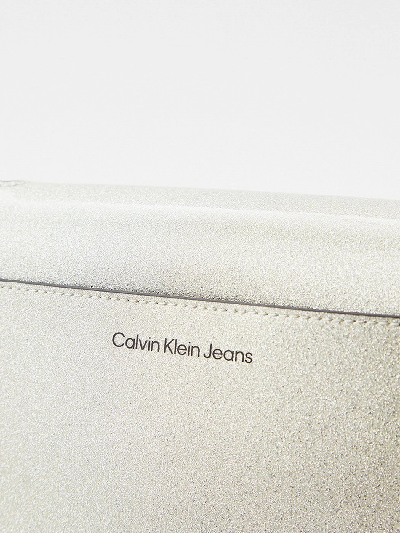 Сумки Calvin Klein Jeans модель K60K608942_01B Сумки Calvin Klein Jeans модель K60K608942_01B Фото