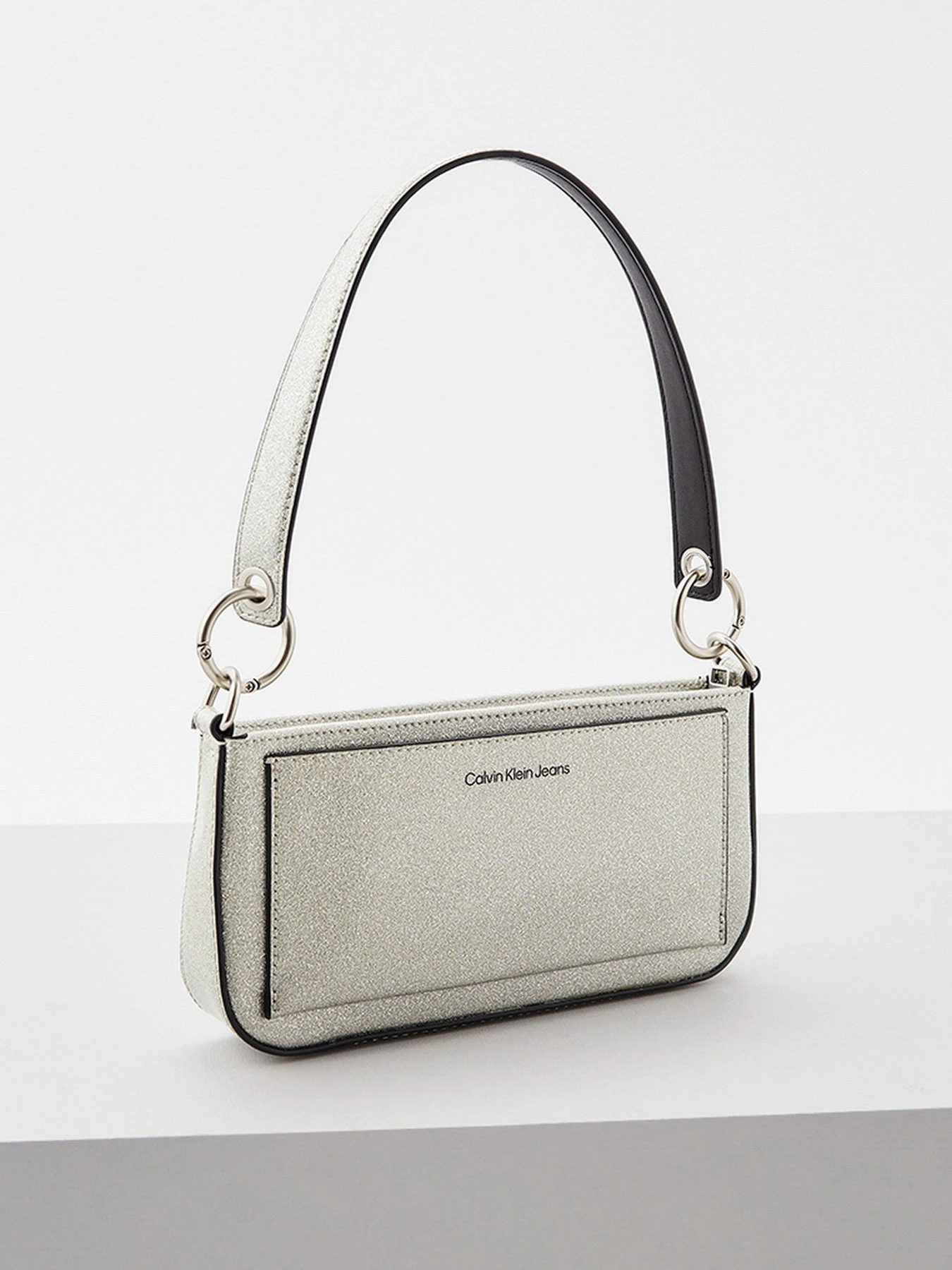 Сумки Calvin Klein Jeans модель K60K608943_01B Сумки Calvin Klein Jeans модель K60K608943_01B Фото