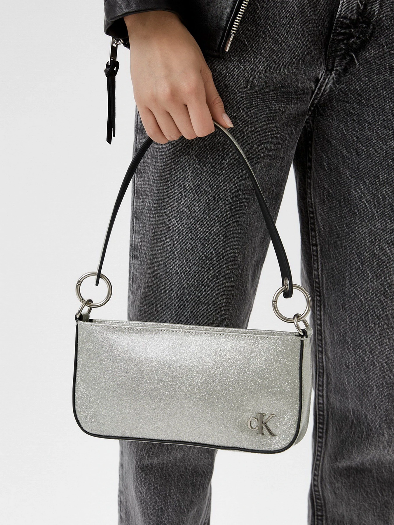 Сумки Calvin Klein Jeans модель K60K608943_01B Сумки Calvin Klein Jeans модель K60K608943_01B Фото