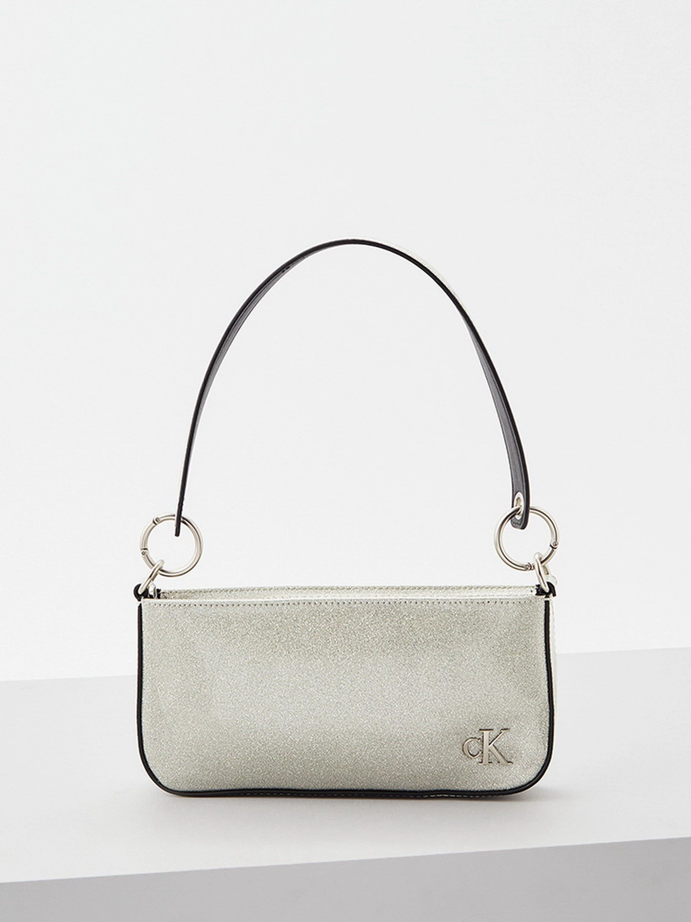 Сумки Calvin Klein Jeans модель K60K608943_01B Сумки Calvin Klein Jeans модель K60K608943_01B Фото