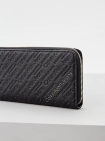 Кошельки Calvin Klein Jeans модель K60K608961_01A Фото