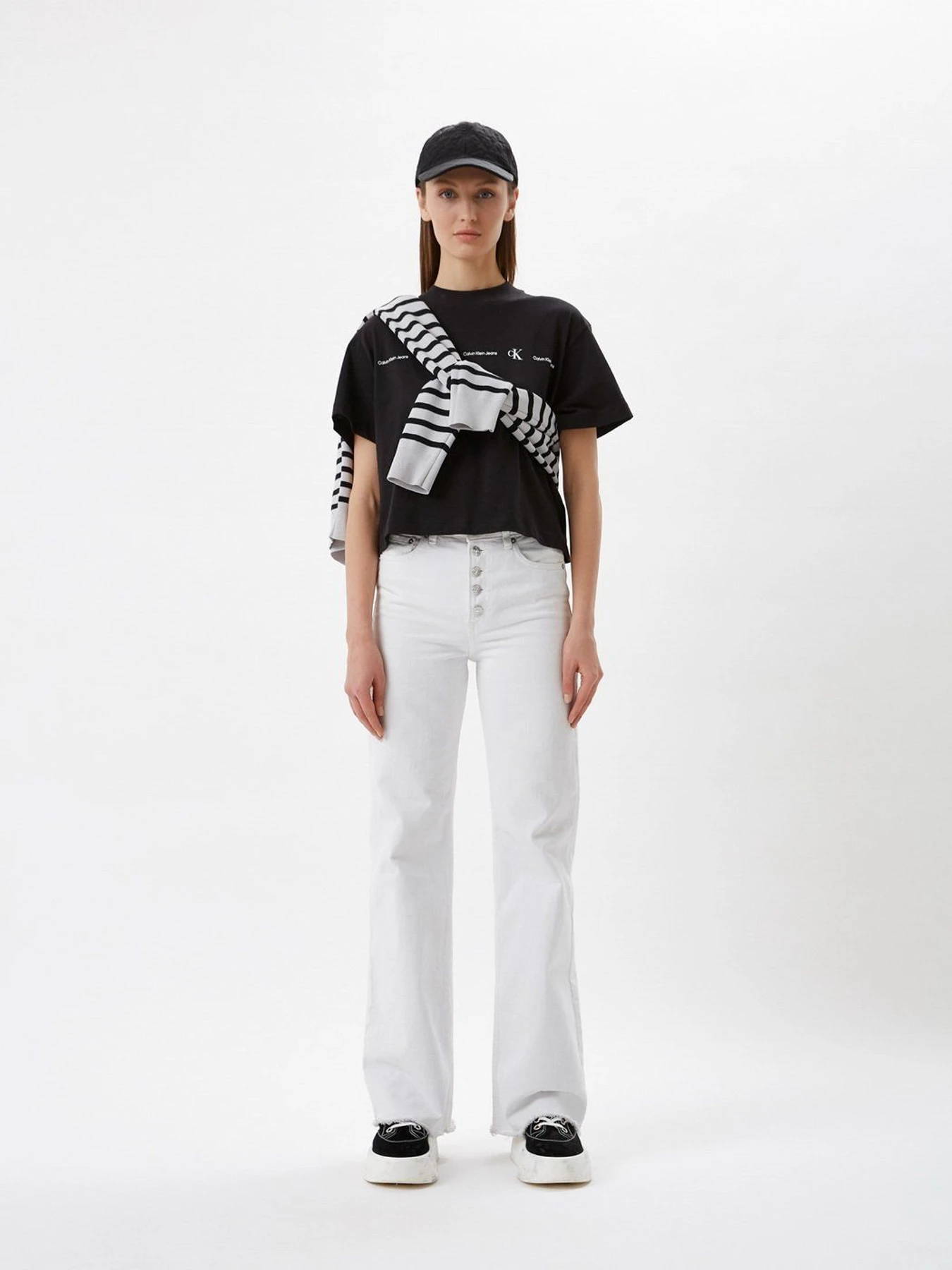 Футболки и поло Calvin Klein Jeans модель J20J217709_BEH Футболки и поло Calvin Klein Jeans модель J20J217709_BEH Фото