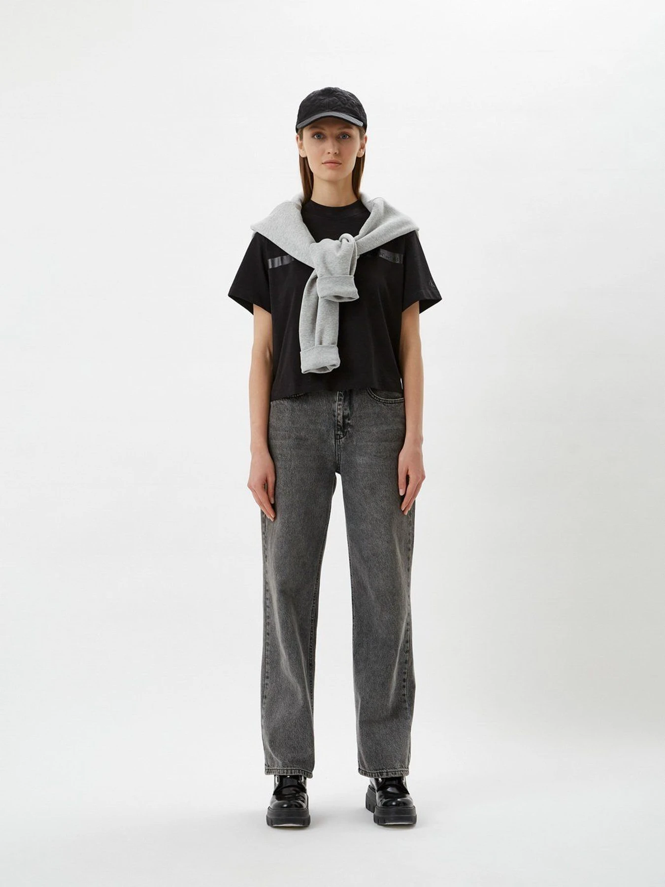 Футболки и поло Calvin Klein Jeans модель J20J217710_BEH Фото