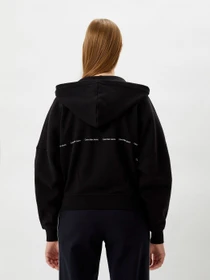 Светри та кардигани Calvin Klein Jeans модель J20J217735_BEH Фото