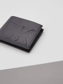 Кошельки Calvin Klein Jeans модель K50K508001_BAX Фото