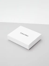 Кошельки Calvin Klein Jeans модель K50K508001_BAX Фото