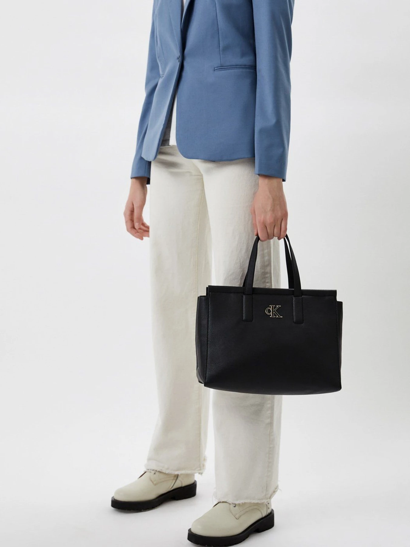 Сумки Calvin Klein Jeans модель K60K608948_BDS Фото
