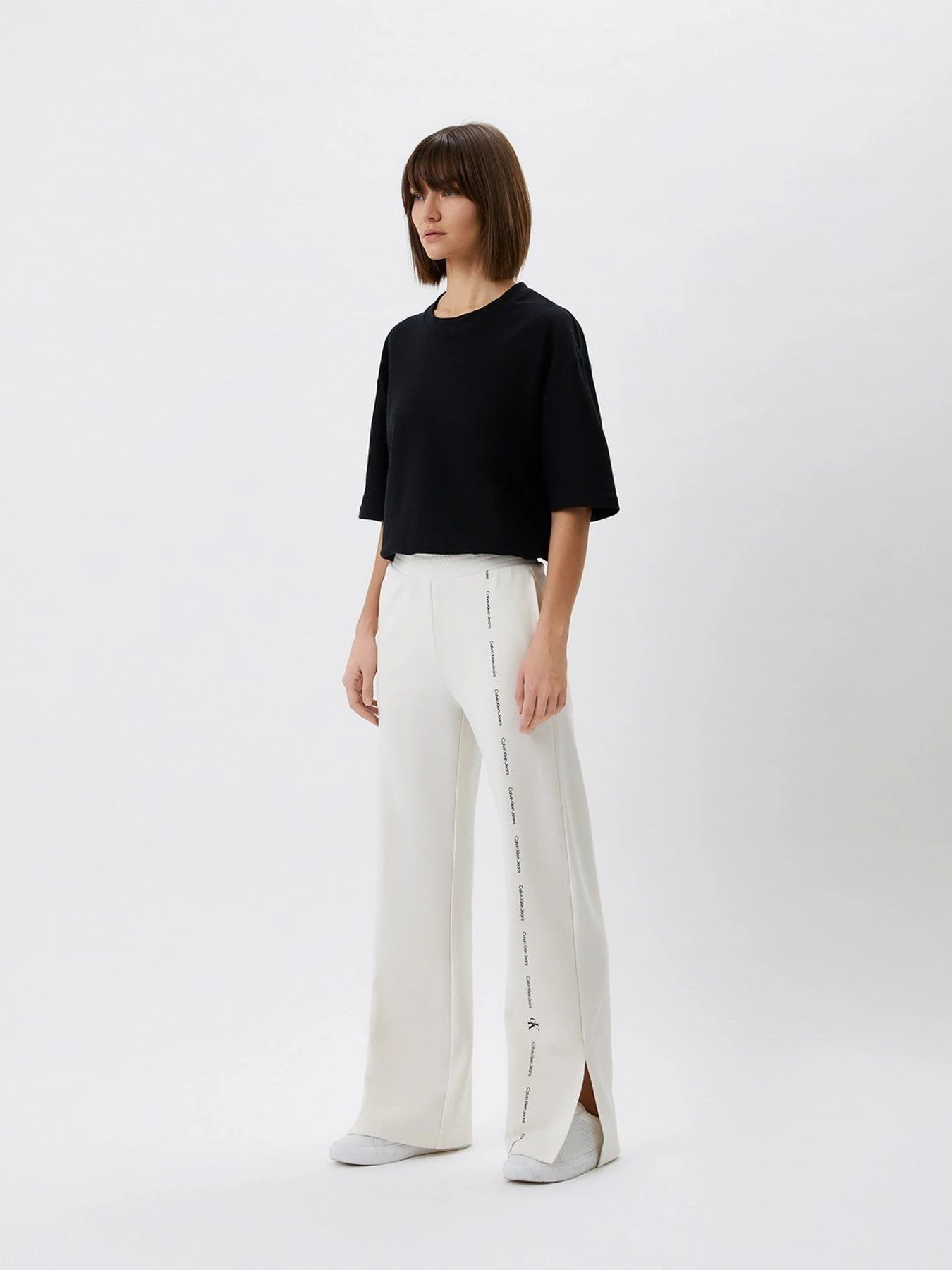 Брюки Calvin Klein Jeans модель J20J217933_YAS Брюки Calvin Klein Jeans модель J20J217933_YAS Фото