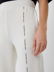 Брюки Calvin Klein Jeans модель J20J217933_YAS Фото