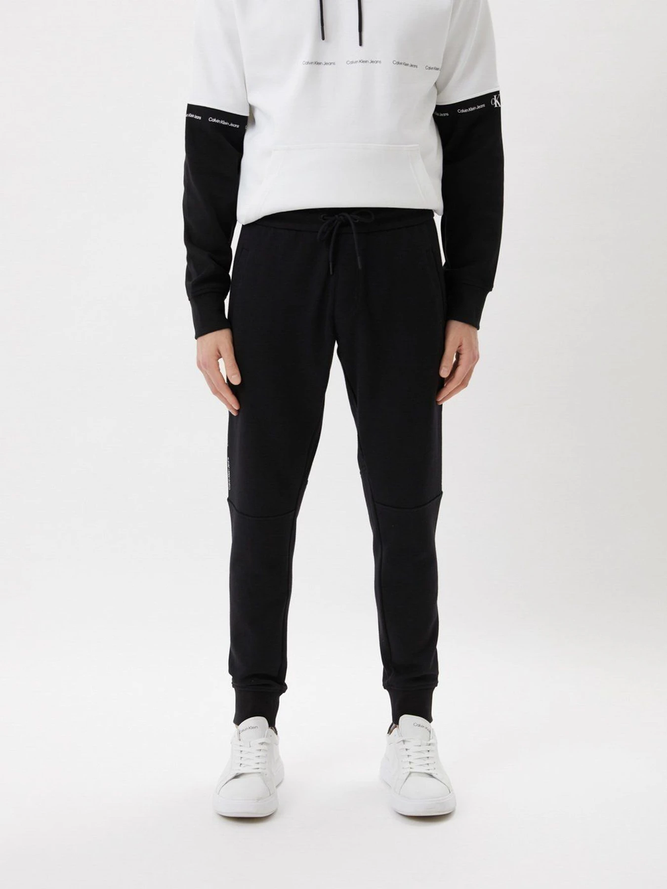 Брюки Calvin Klein Jeans модель J30J319652_BEH Брюки Calvin Klein Jeans модель J30J319652_BEH Фото