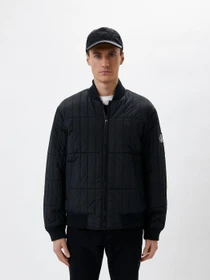 Куртки и дубленки Calvin Klein Jeans модель J30J319677_BEH Фото